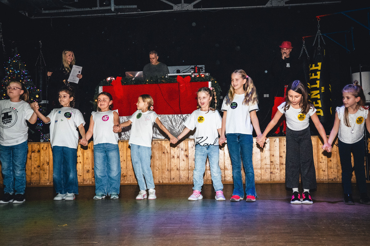 Jc Academy Chrstimas Shows_3664